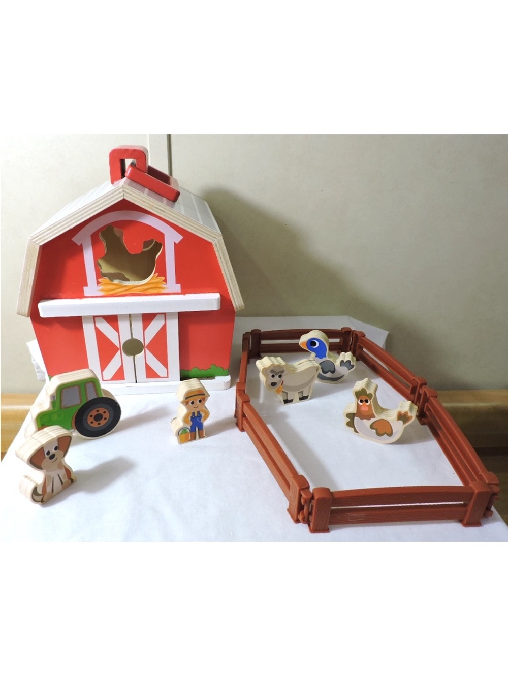 Fat Brain Toys Barn set Sorting Barn Set